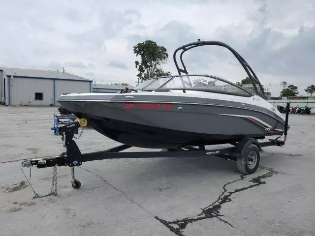 2019 Yamaha Boat