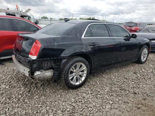 2018 Chrysler 300 Touring