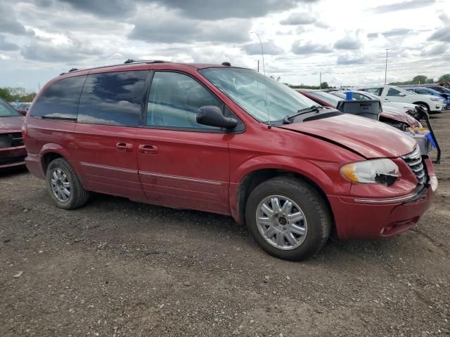 2005 Chrysler Town & Country Limited