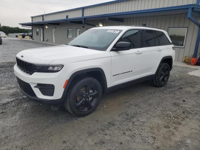 2023 Jeep Grand Cherokee Laredo