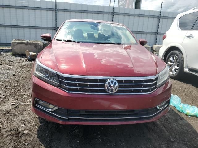 2018 Volkswagen Passat SEL Premium