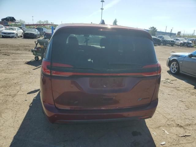 2022 Chrysler Pacifica Hybrid Limited