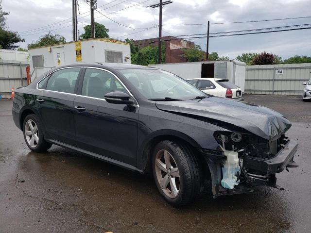 2012 Volkswagen Passat SE