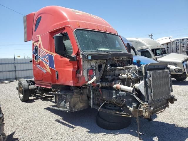 2020 Freightliner Cascadia 126