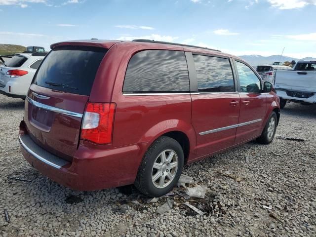 2013 Chrysler Town & Country Touring