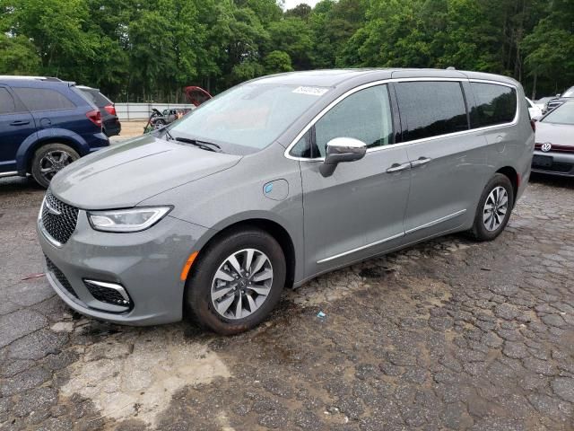 2022 Chrysler Pacifica Hybrid Limited