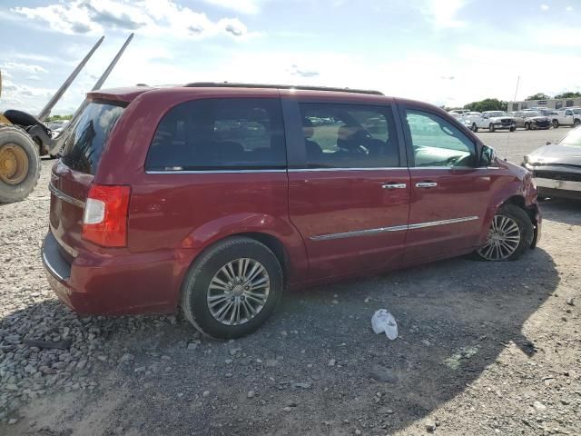 2016 Chrysler Town & Country Touring L