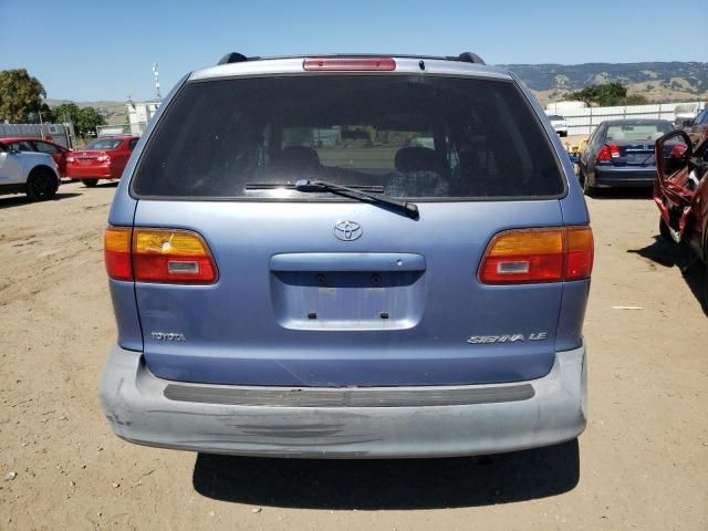 1998 Toyota Sienna LE