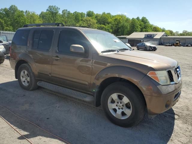 2005 Nissan Pathfinder LE