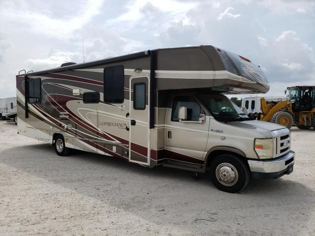 2014 Ford Econoline E450 Super Duty Cutaway Van