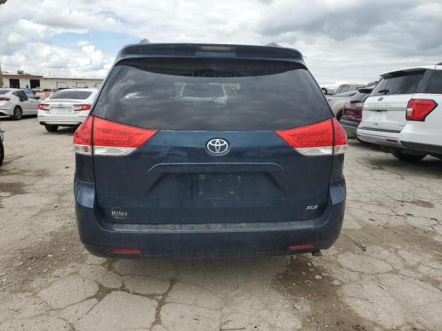 2011 Toyota Sienna XLE