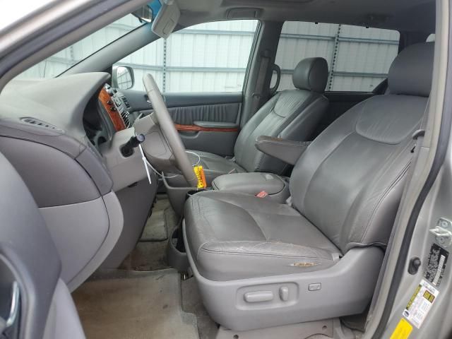 2008 Toyota Sienna XLE