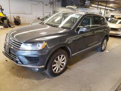 Salvage cars for sale at Wheeling, IL auction: 2015 Volkswagen Touareg V6