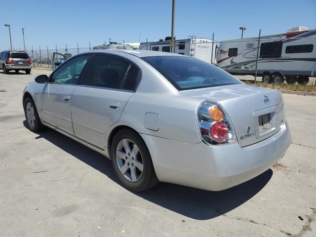 2002 Nissan Altima Base