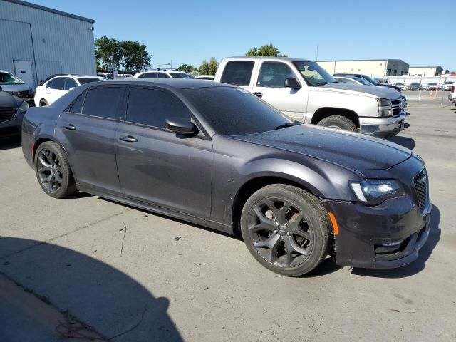 2022 Chrysler 300 Touring L