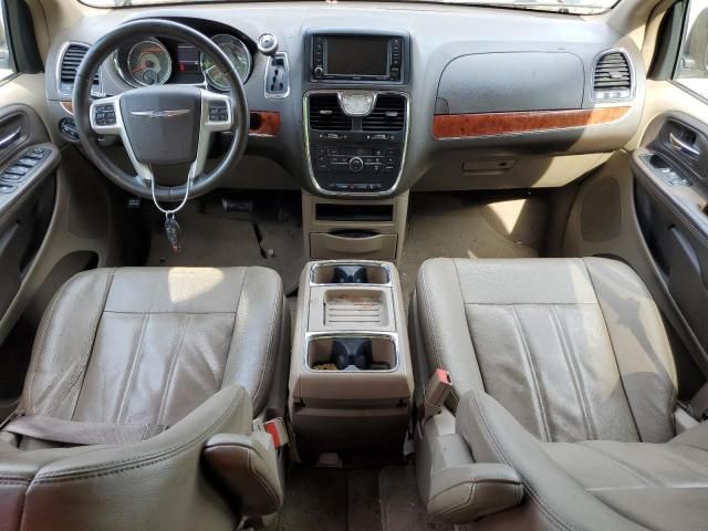 2015 Chrysler Town & Country Touring