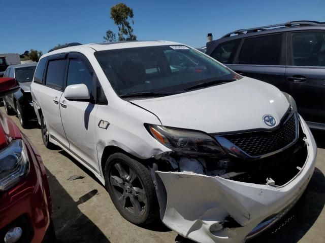 2017 Toyota Sienna SE