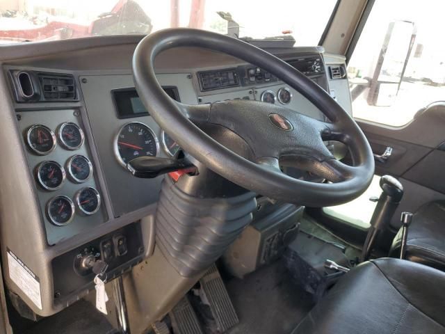 2015 Kenworth Construction T370