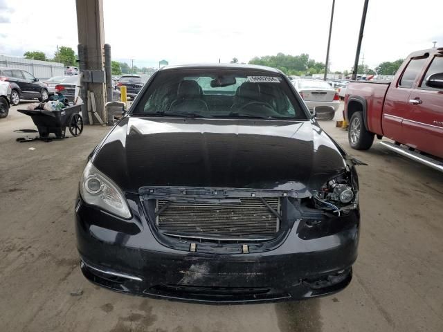 2013 Chrysler 200 Limited