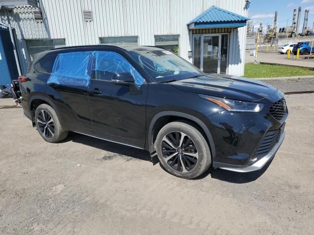 2022 Toyota Highlander XSE