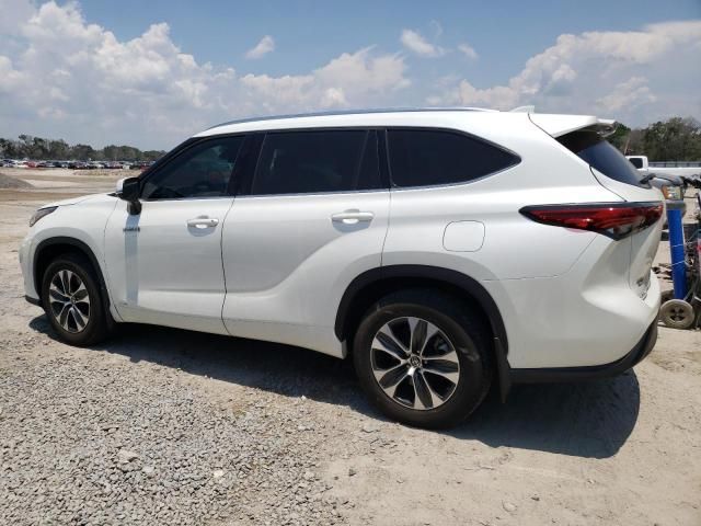 2021 Toyota Highlander Hybrid XLE