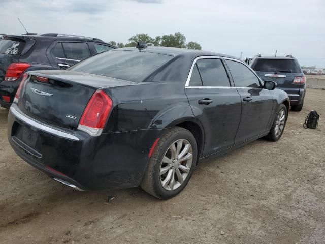 2016 Chrysler 300 Limited