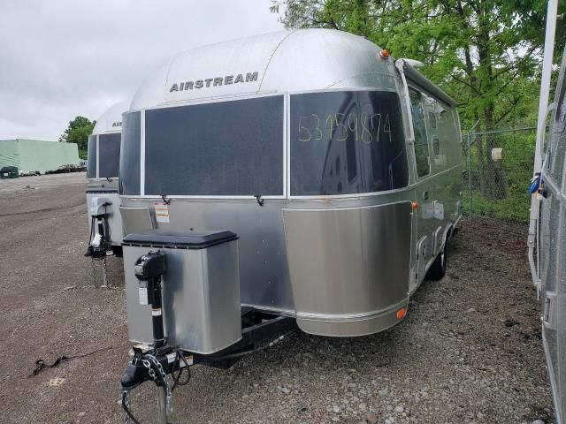 2021 Airstream Caravel