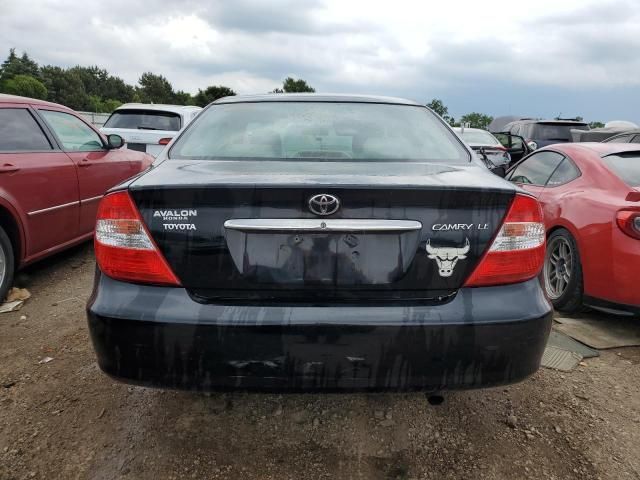 2004 Toyota Camry LE