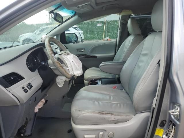 2013 Toyota Sienna XLE