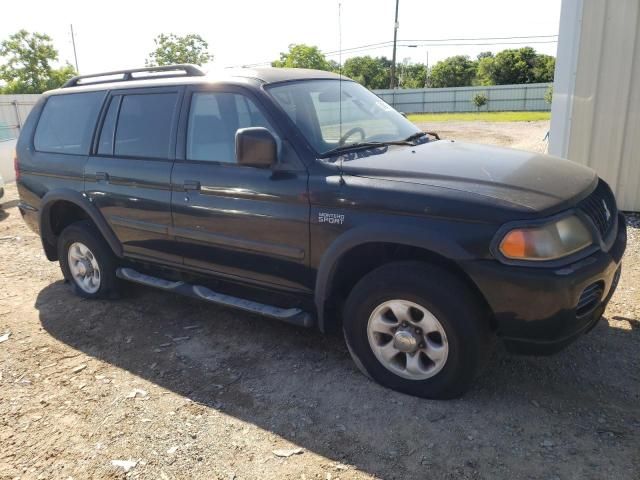 2002 Mitsubishi Montero Sport ES