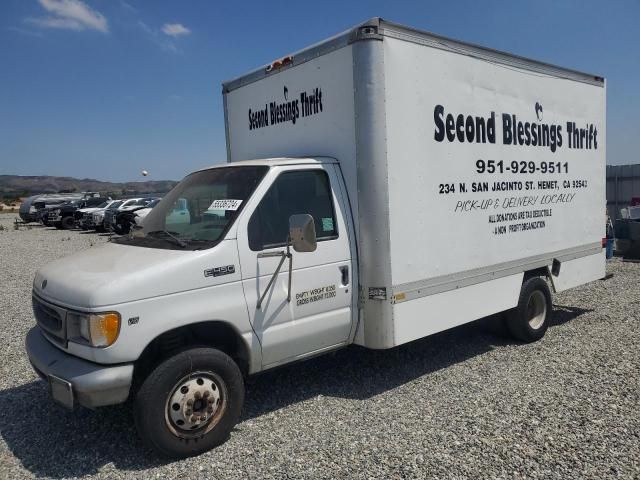 2001 Ford Econoline E450 Super Duty Cutaway Van