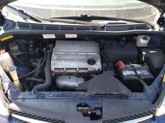 2004 Toyota Sienna XLE