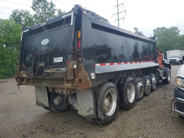 2018 Kenworth Construction T880