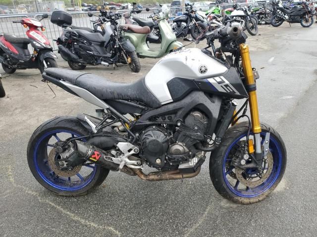 2015 Yamaha FZ09