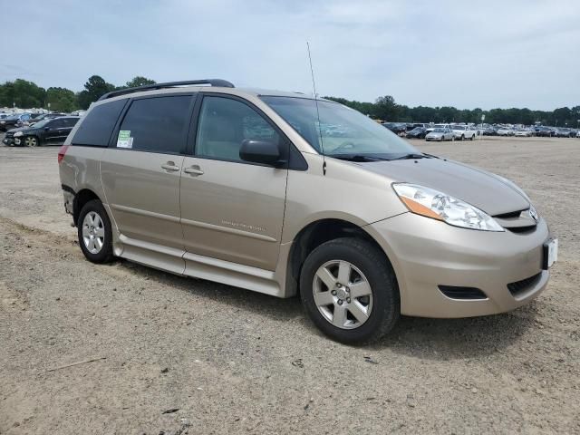 2006 Toyota Sienna CE