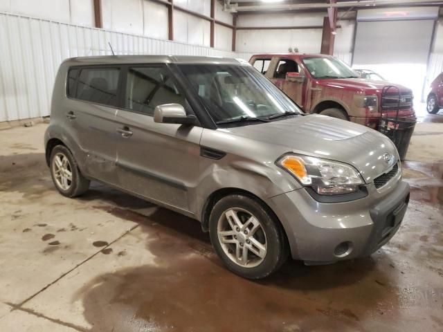 2011 KIA Soul +