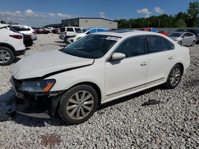 2012 Volkswagen Passat SEL