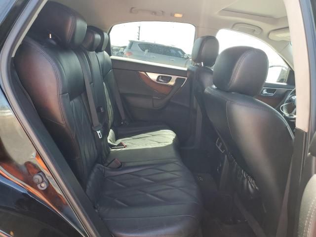 2011 Infiniti FX50