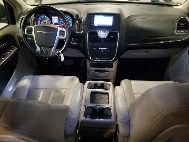 2012 Chrysler Town & Country Touring L