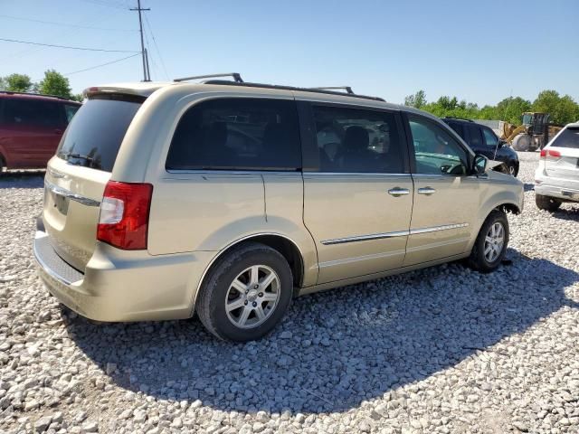 2011 Chrysler Town & Country Touring