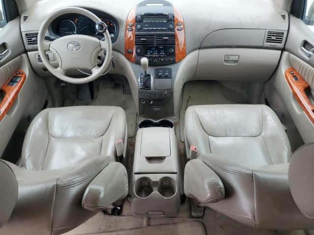 2006 Toyota Sienna XLE