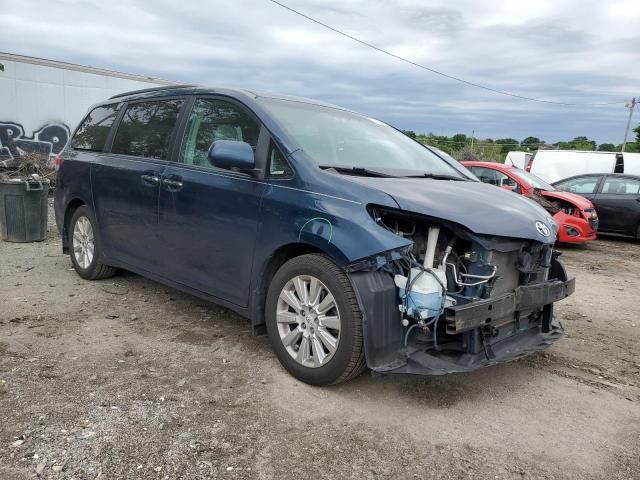 2011 Toyota Sienna XLE