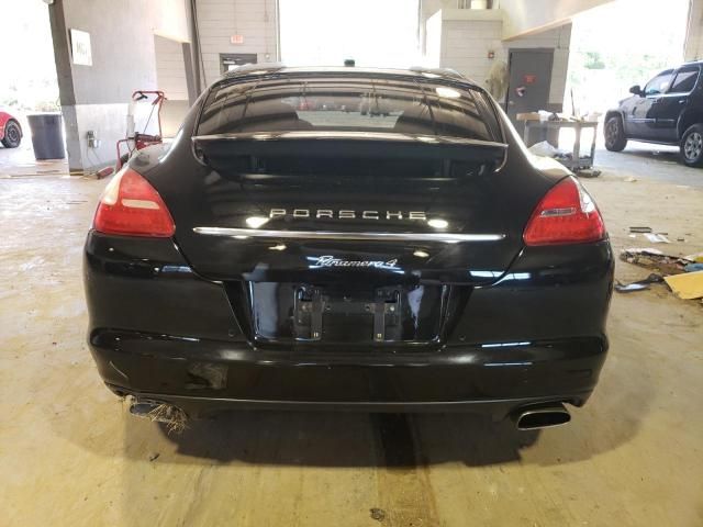 2011 Porsche Panamera 2