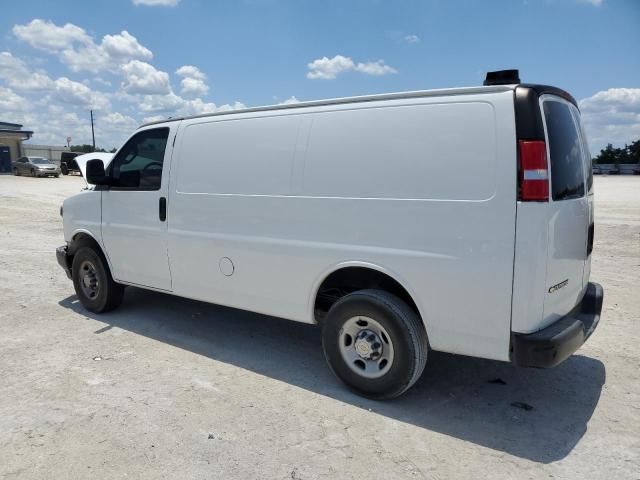 2022 Chevrolet Express G2500