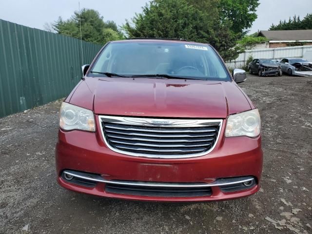 2013 Chrysler Town & Country Limited