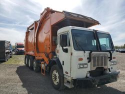 Salvage cars for sale from Copart Central Square, NY: 2015 Peterbilt 320