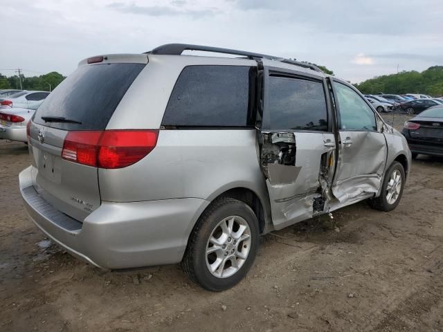 2005 Toyota Sienna LE