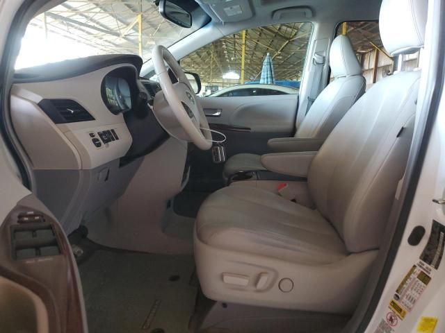 2013 Toyota Sienna XLE