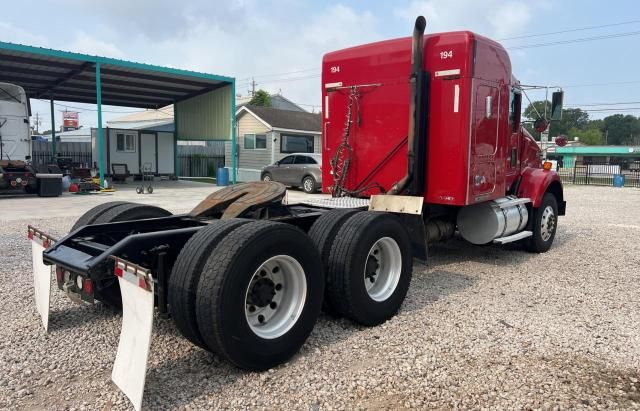 2010 Kenworth Construction T800