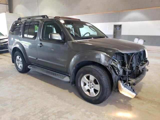 2005 Nissan Pathfinder LE